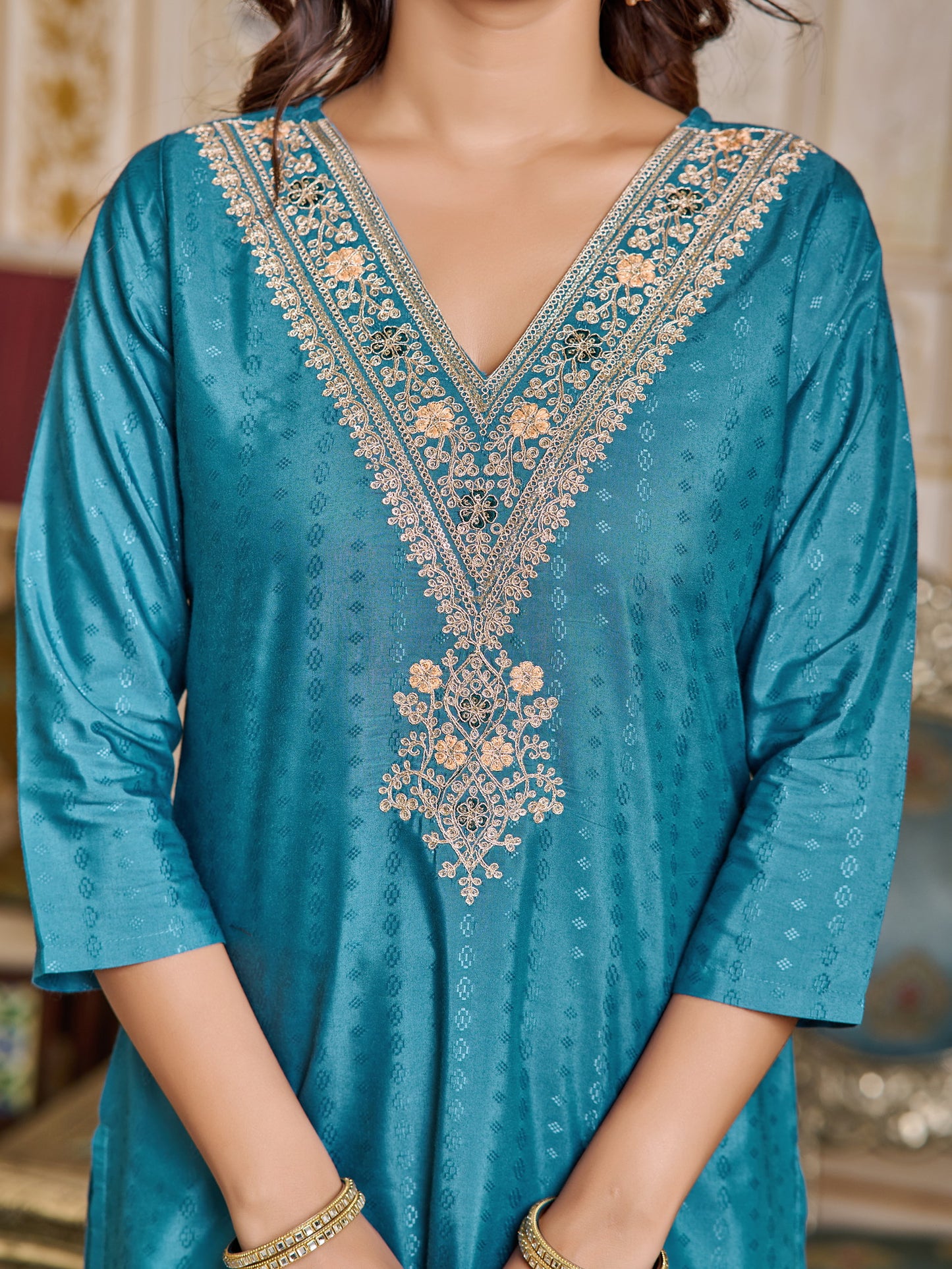 Embroidered Chanderi Kurti With Pant & Dupatta Set