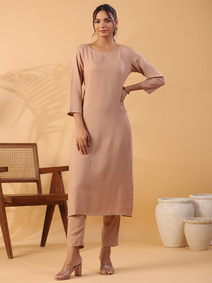 Peach Round Neck Straight Kurta With Trouser